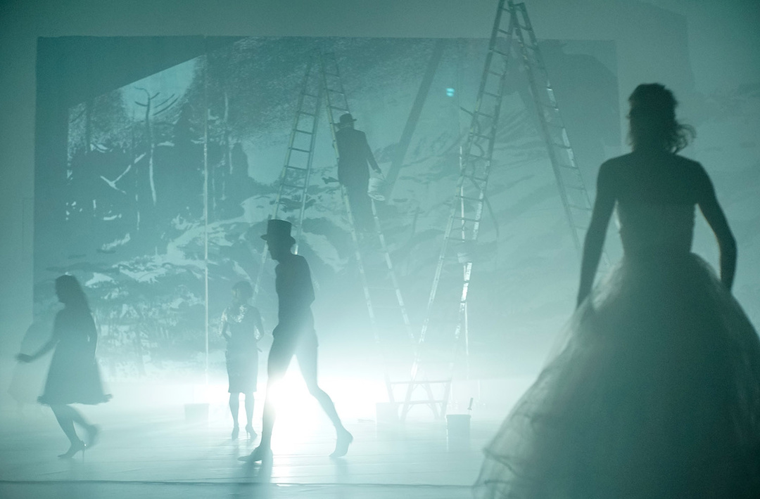 «Hunger. Peer Gynt» nach Knut Hamsun und Henrik Ibsen unter der Regie und im Bühnenbild von Sebastian Hartmann am Deutschen Theater Berlin, Foto: Arno Declair