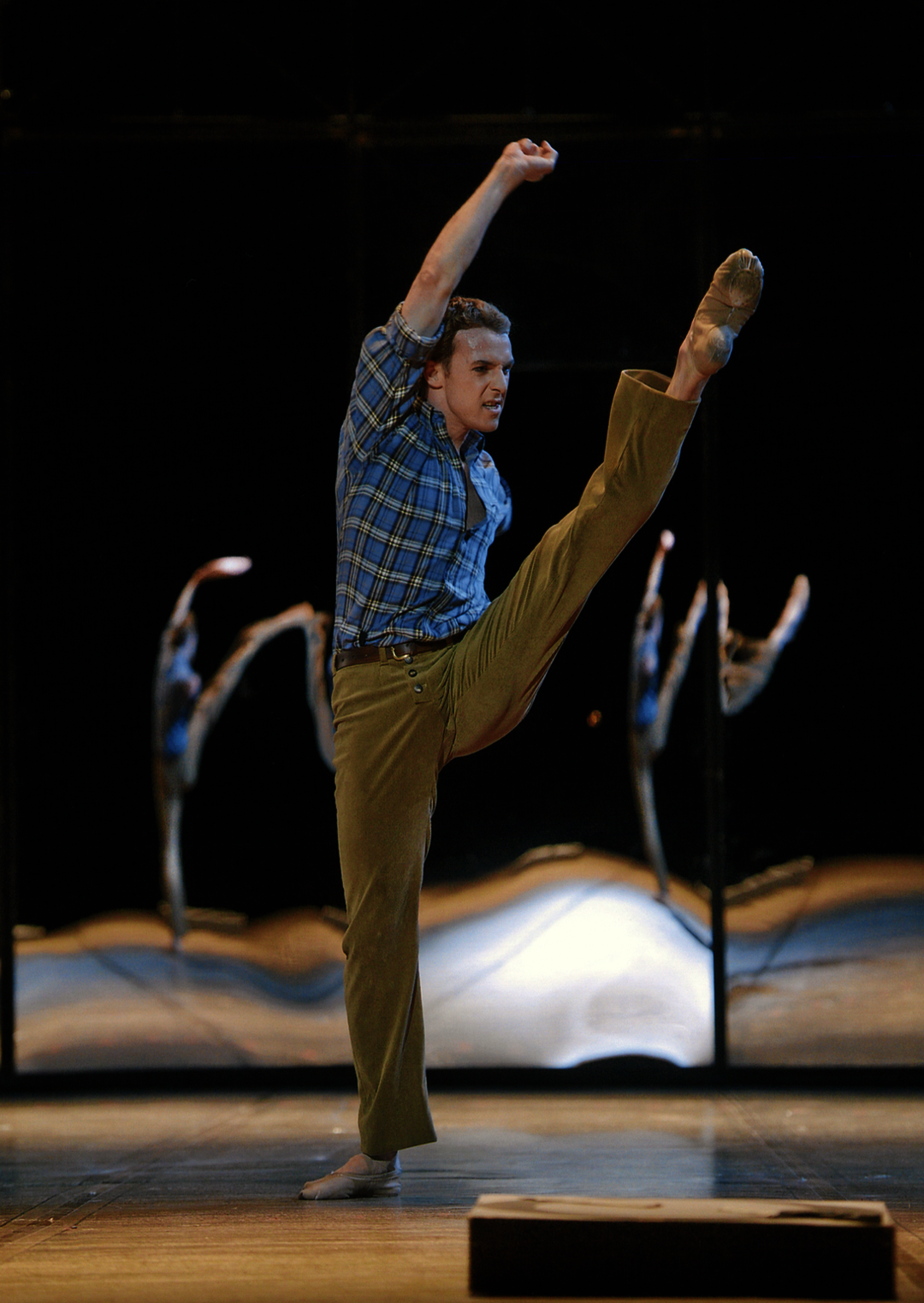Michael Banzhaf als Siegfried in dem Ballett „Ring um den Ring“ (Choreographie Maurice Béjart). Foto: Bettina Stöß