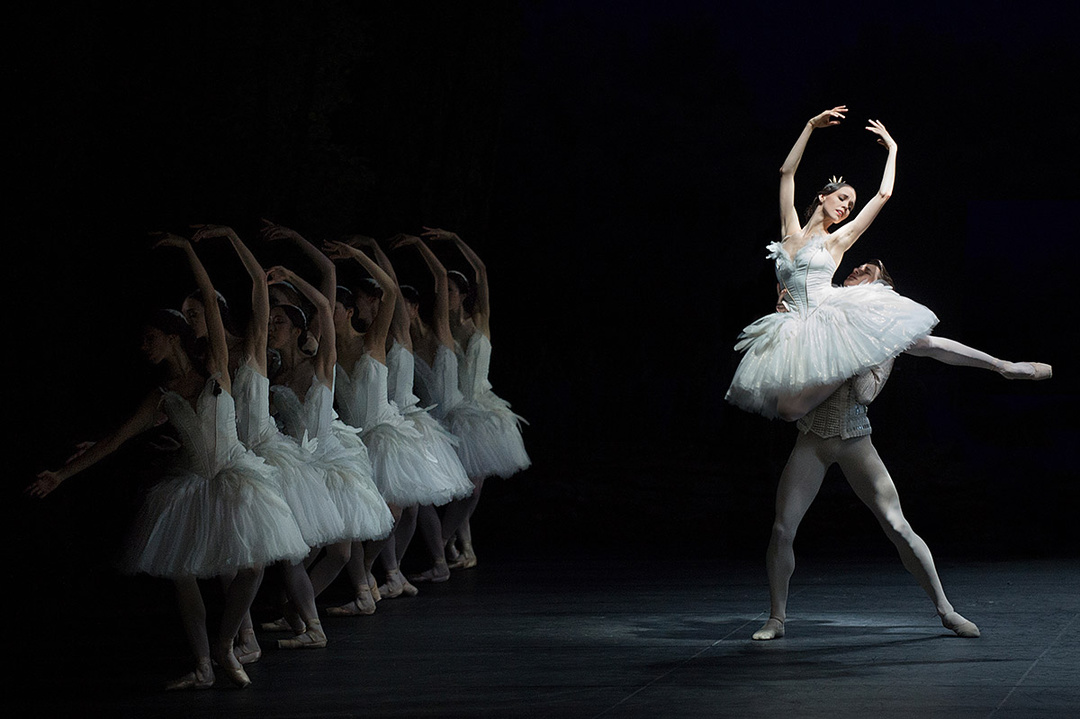 «Schwanensee» am Ballett Zürich, Foto: Judith Schlosser