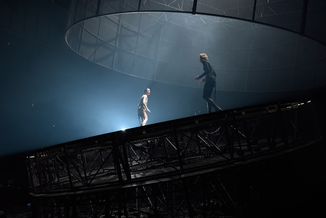 Katja Bürkle (Elektra), Juliane Köhler (Klytämnestra), Foto: Thomas Aurin