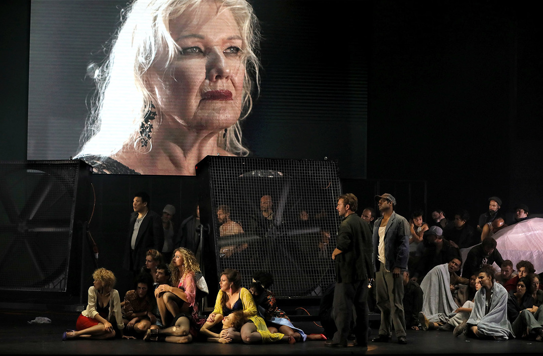 als Leokadja Begbick in «Aufstieg und Fall der Stadt Mahagonny», Festival d’Aix-en-Provence (2019), Foto: picture-alliance