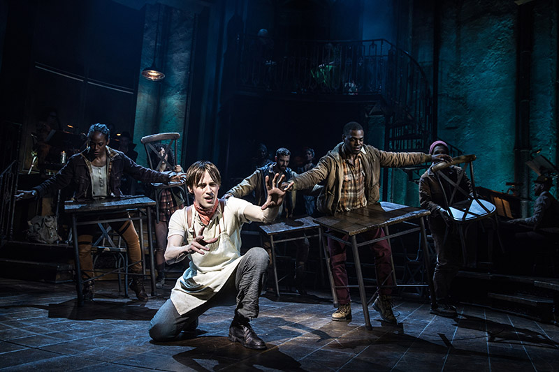 Reeve Carney und der Broadway-Cast von Hadestown, Foto: Matthew Murphy