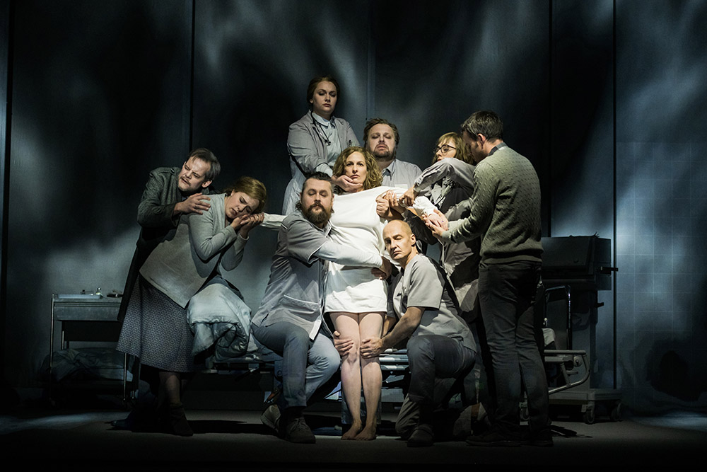 «Koma», Foto: Arnold Poeschl