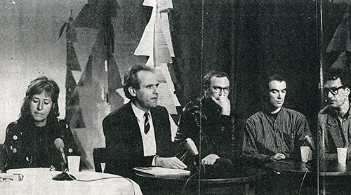 Nele Hertling mit Volker Hassemer, Robert Wilson, David Byrne, Wim Wenders anlässlich der Produktion «The Forest» von Robert Wilson, 1988, Foto: Archiv Hertling